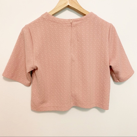 Forever 21 Pastel Pink Textured Crop Top L - Picture 3 of 5